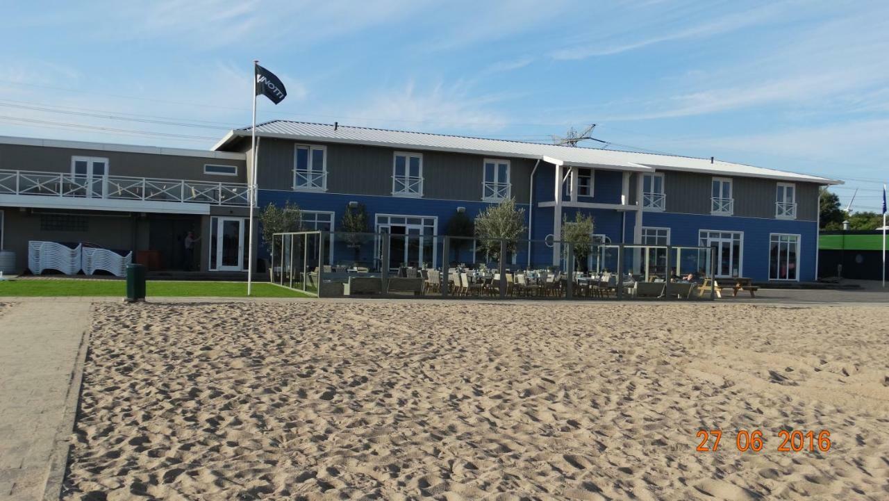 Beach Hotel Oostvoorne Exteriör bild