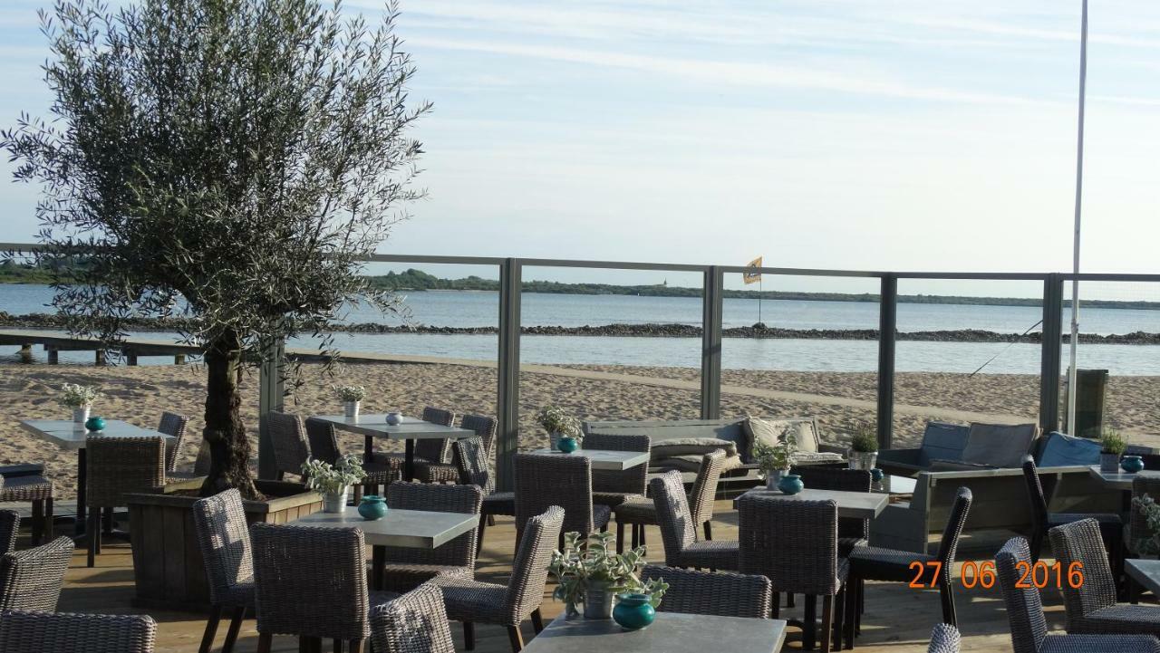 Beach Hotel Oostvoorne Exteriör bild